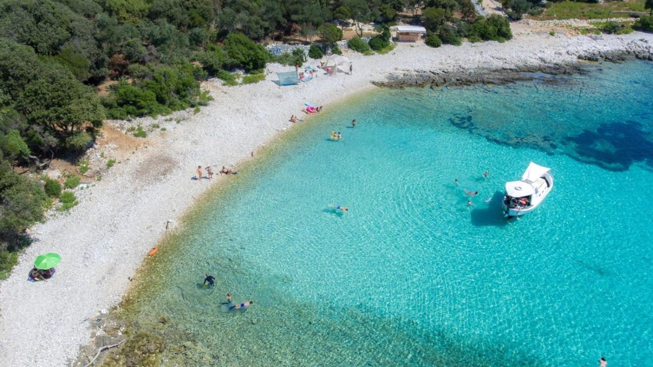 Beautiful Apartments Ksenija Mali Lošinj Exteriör bild